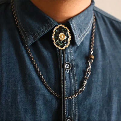 Vintage Style Gold Detailed Sunflower Bolo Tie